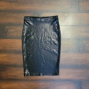 SR Michel Black Snake Print Pencil Skirt